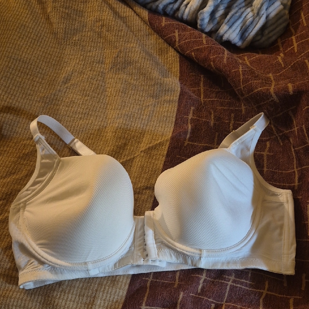 SHEIN Classic White Bra